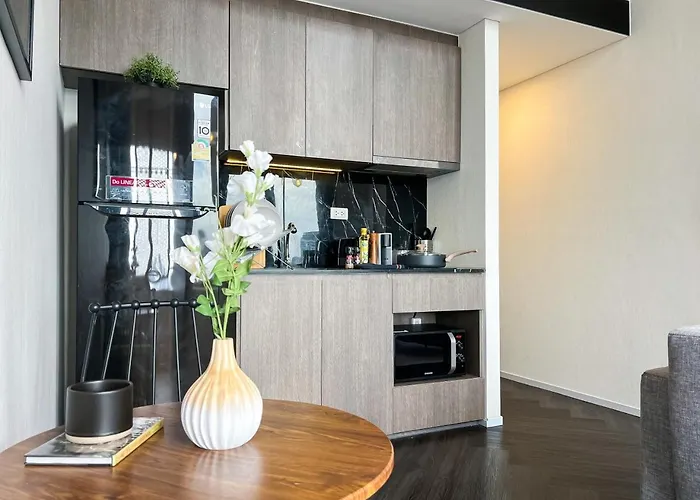 Elegant 1br - Ultra Fast Wifi - Bts On-nut Apartment *